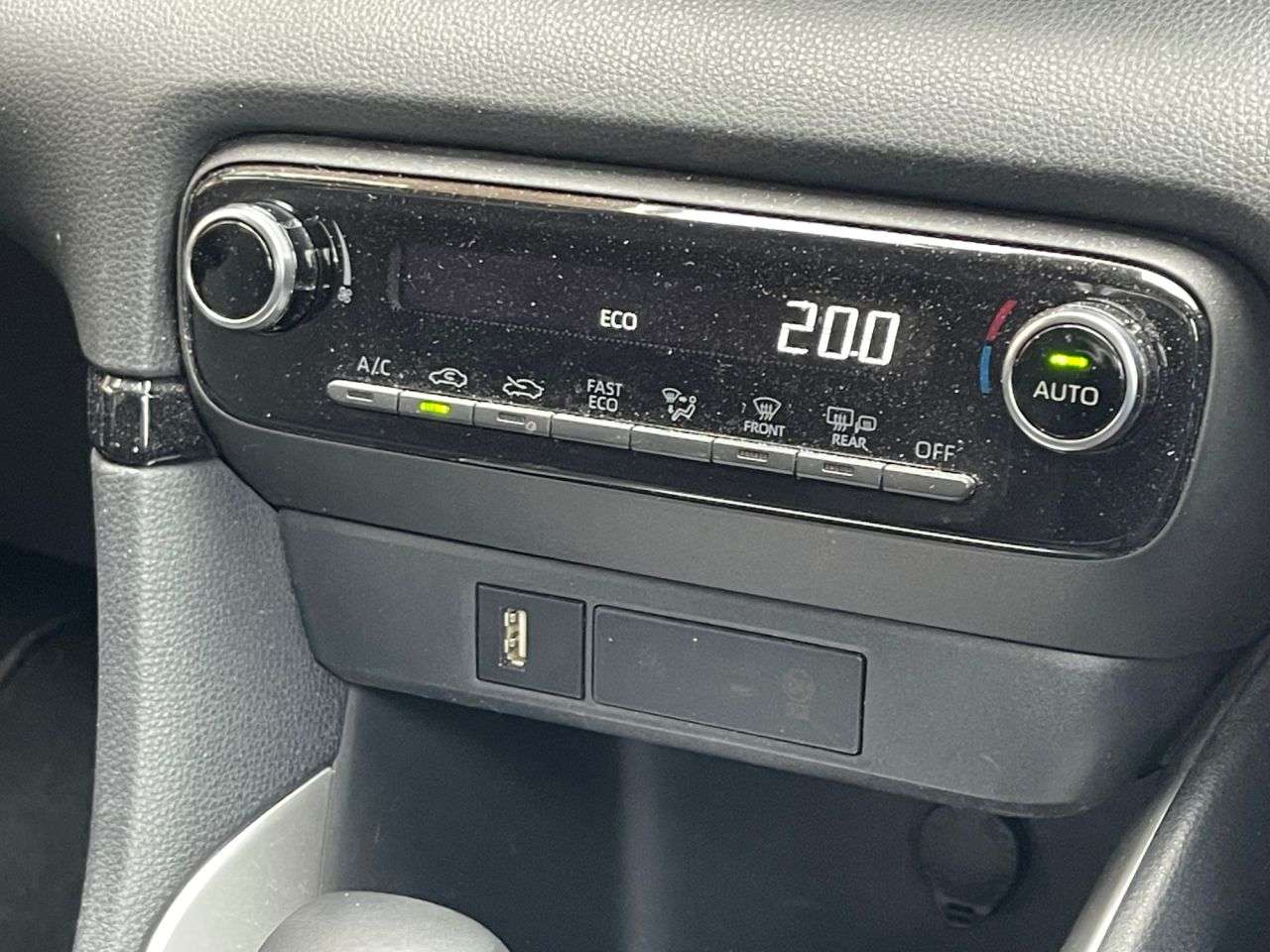 2022 TOYOTA YARIS 2022 TOYOTA YARIS