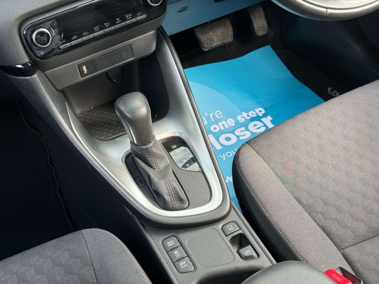 2022 TOYOTA YARIS 2022 TOYOTA YARIS