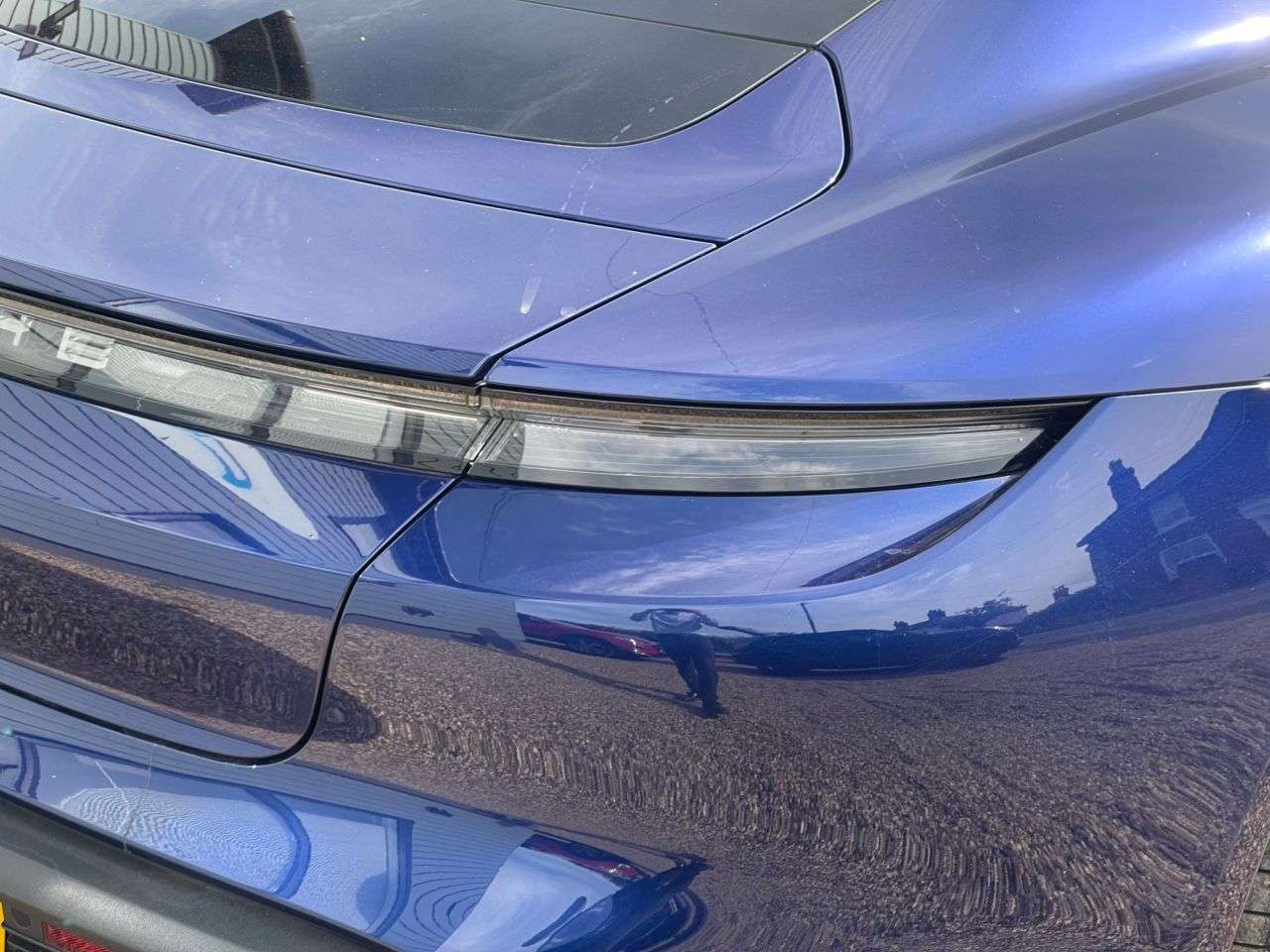 2020 PORSCHE TAYCAN 2020 PORSCHE TAYCAN