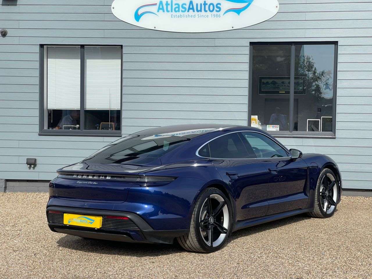 2020 PORSCHE TAYCAN 2020 PORSCHE TAYCAN