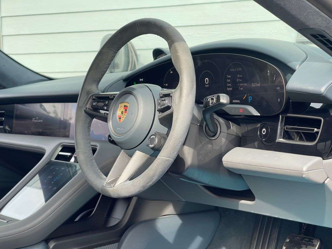 2020 PORSCHE TAYCAN 2020 PORSCHE TAYCAN