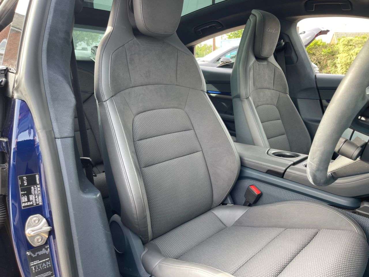 2020 PORSCHE TAYCAN 2020 PORSCHE TAYCAN
