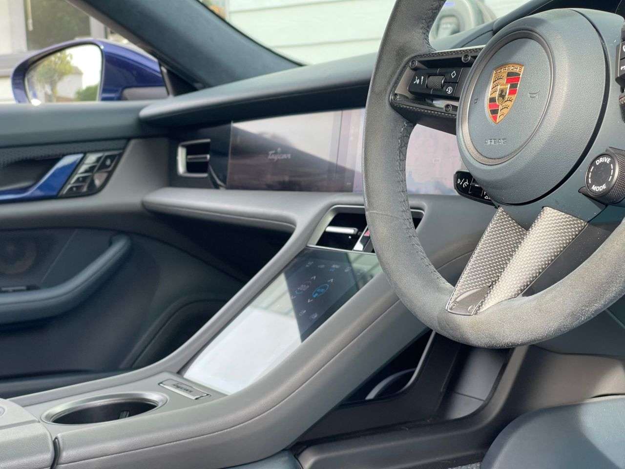 2020 PORSCHE TAYCAN 2020 PORSCHE TAYCAN