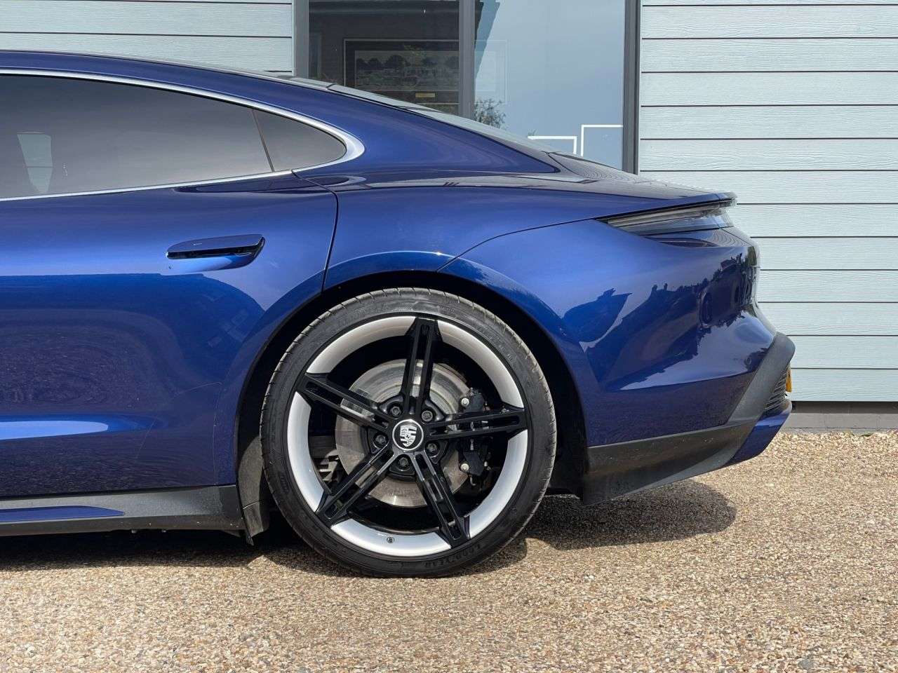 2020 PORSCHE TAYCAN 2020 PORSCHE TAYCAN