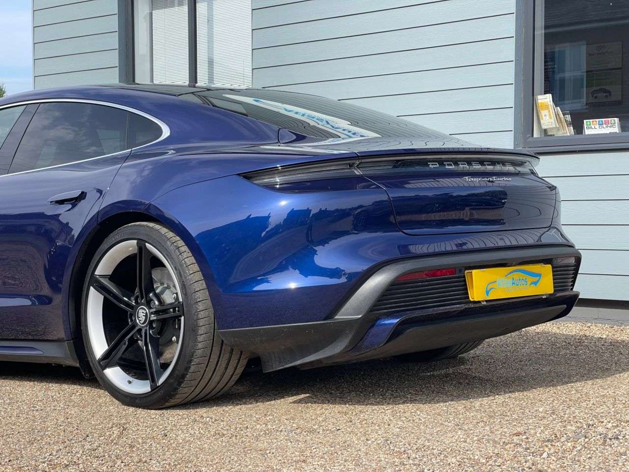 2020 PORSCHE TAYCAN 2020 PORSCHE TAYCAN