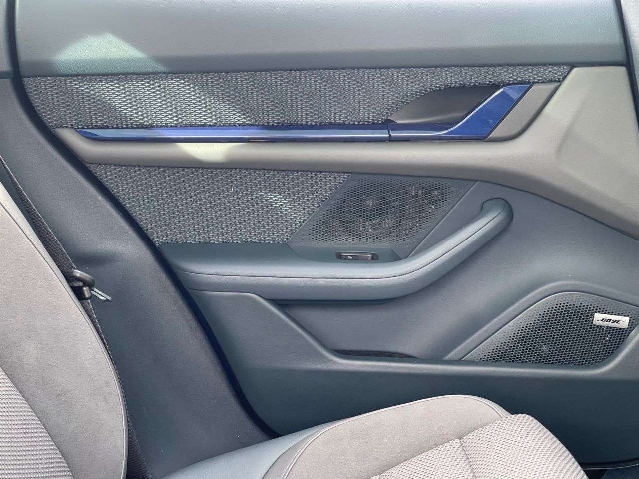 2020 PORSCHE TAYCAN 2020 PORSCHE TAYCAN