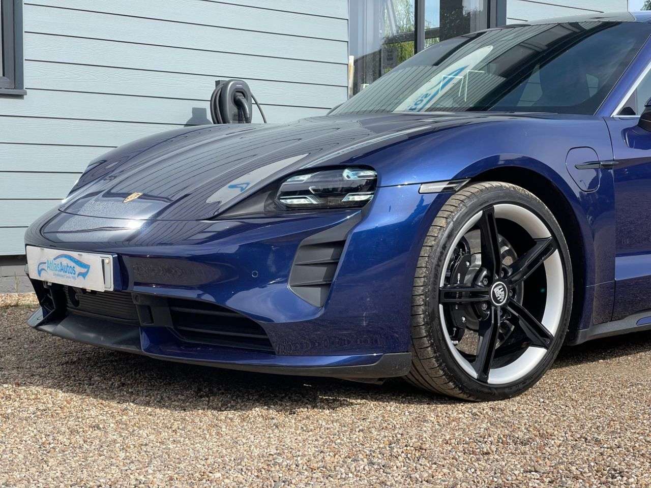 2020 PORSCHE TAYCAN 2020 PORSCHE TAYCAN