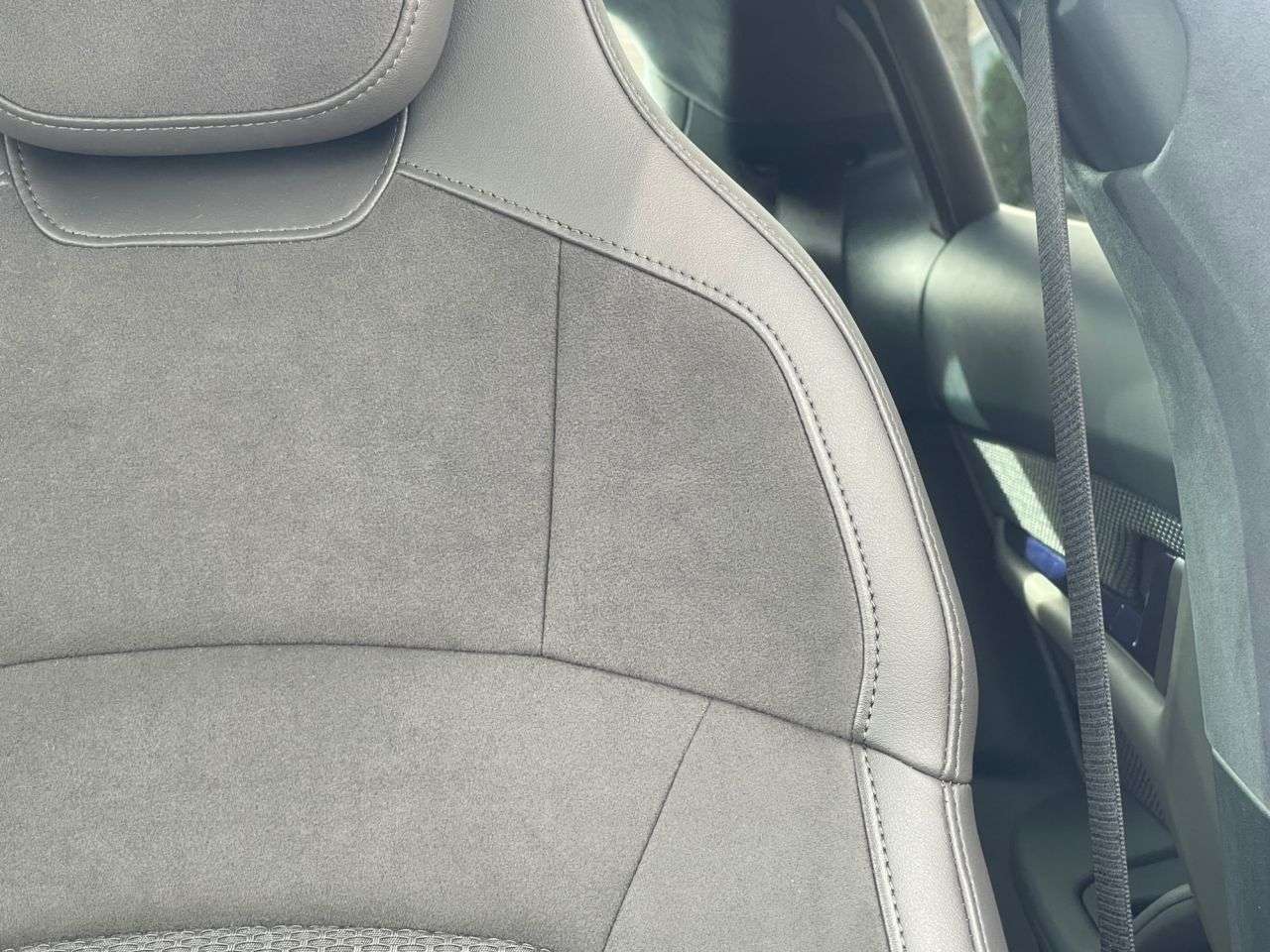2020 PORSCHE TAYCAN 2020 PORSCHE TAYCAN