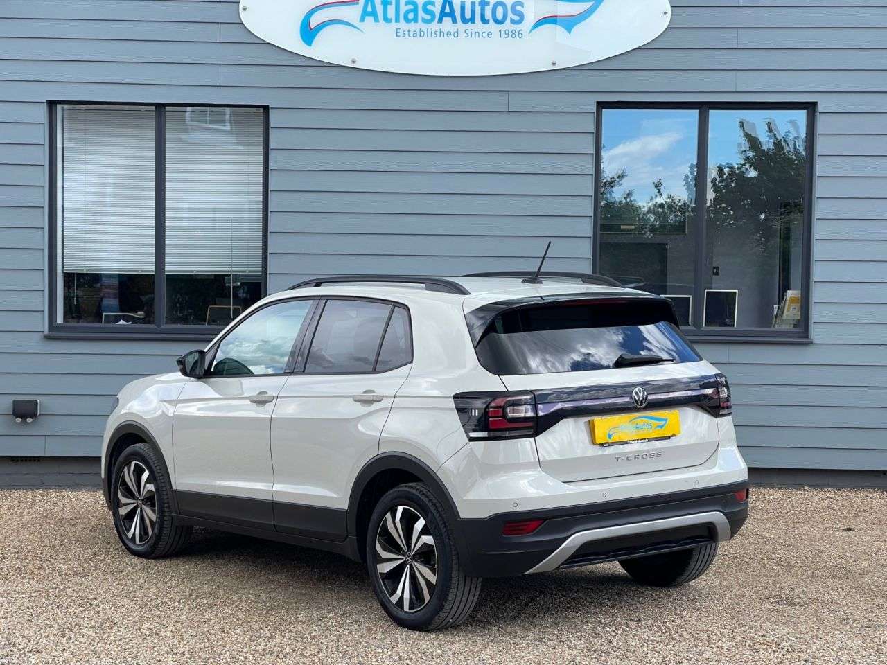 2023 VOLKSWAGEN T-CROSS 2023 VOLKSWAGEN T-CROSS