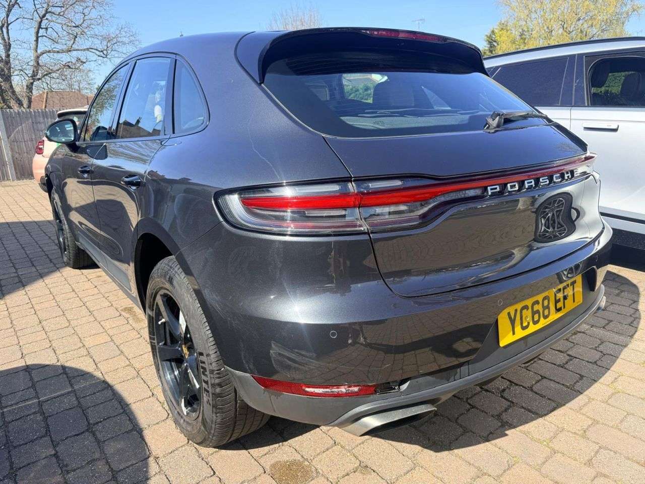 2019 PORSCHE MACAN 2019 PORSCHE MACAN