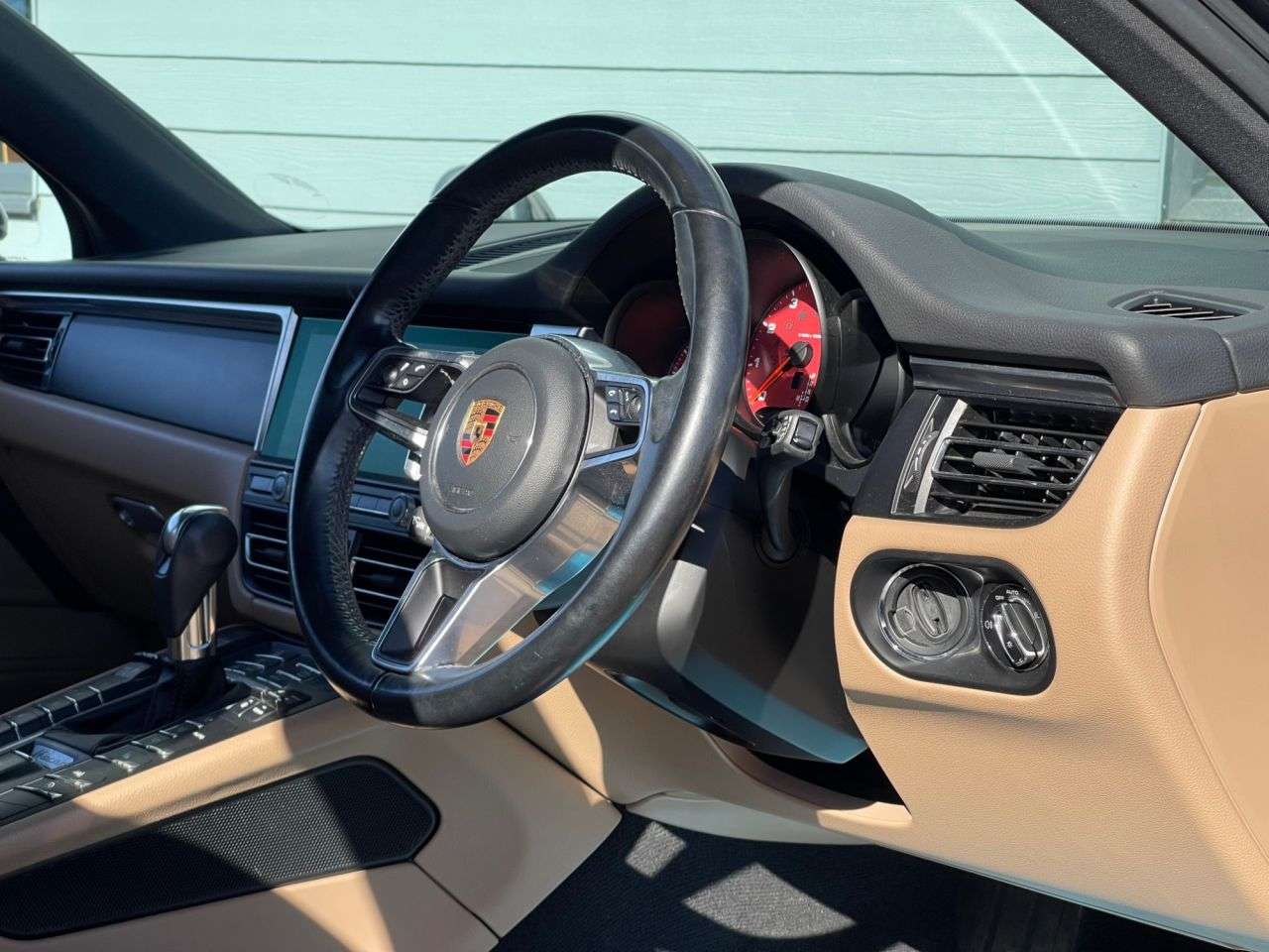 2019 PORSCHE MACAN 2019 PORSCHE MACAN