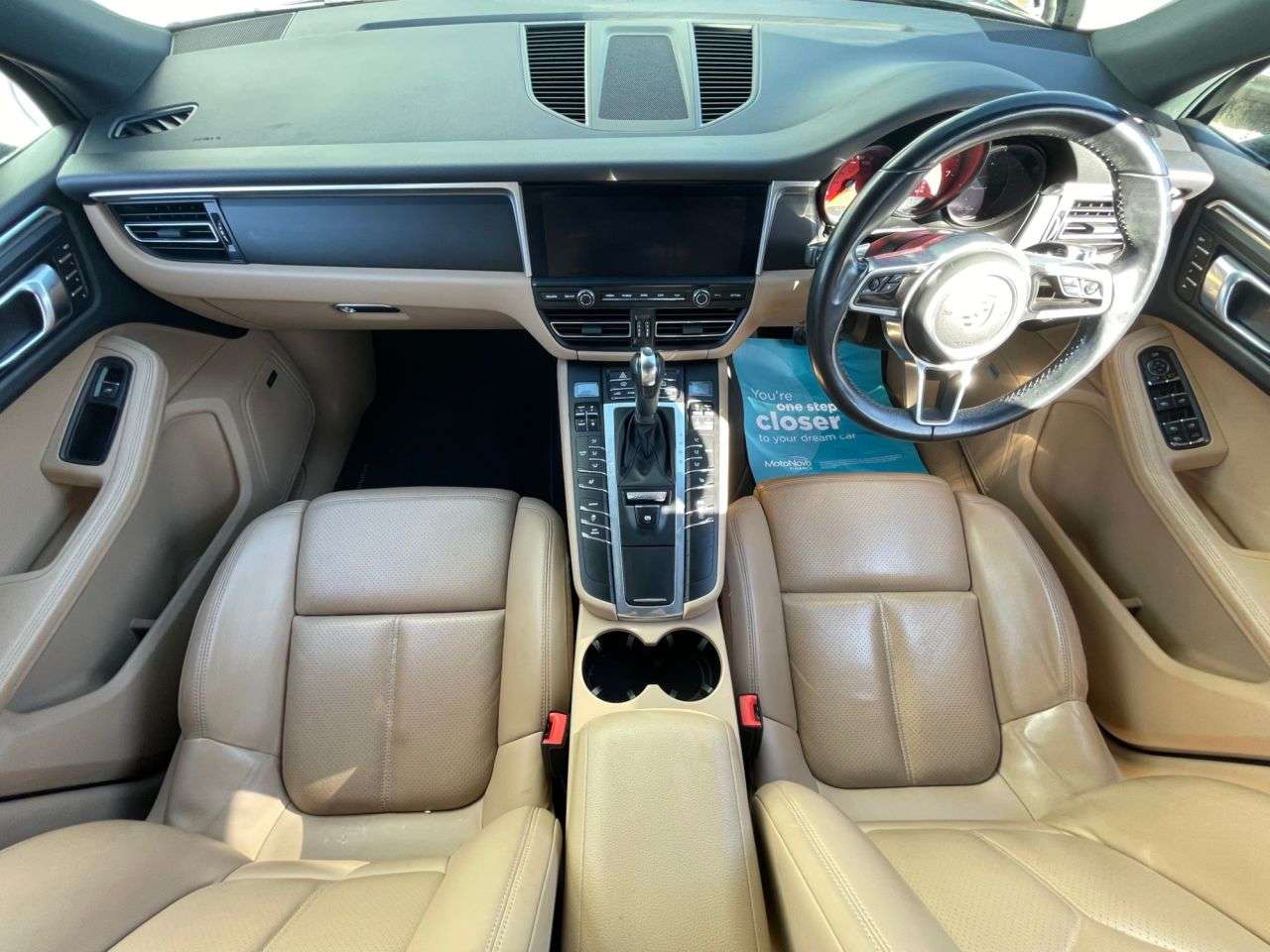 2019 PORSCHE MACAN 2019 PORSCHE MACAN