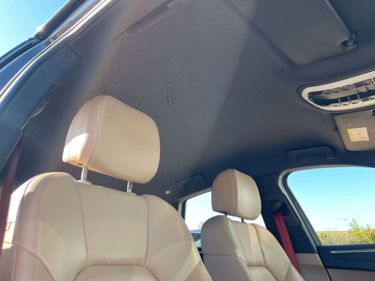 2019 PORSCHE MACAN 2019 PORSCHE MACAN