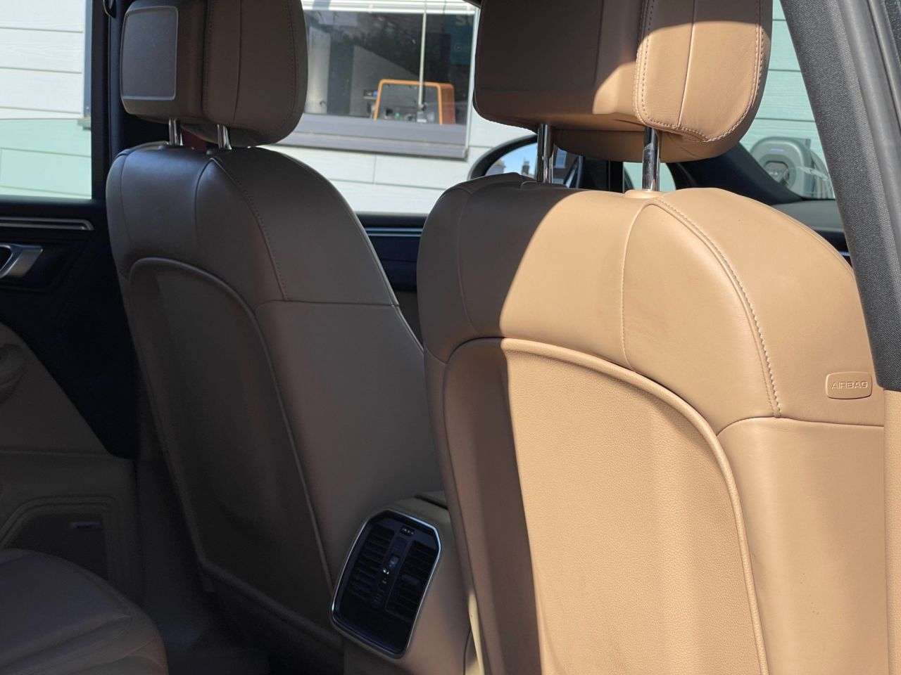 2019 PORSCHE MACAN 2019 PORSCHE MACAN