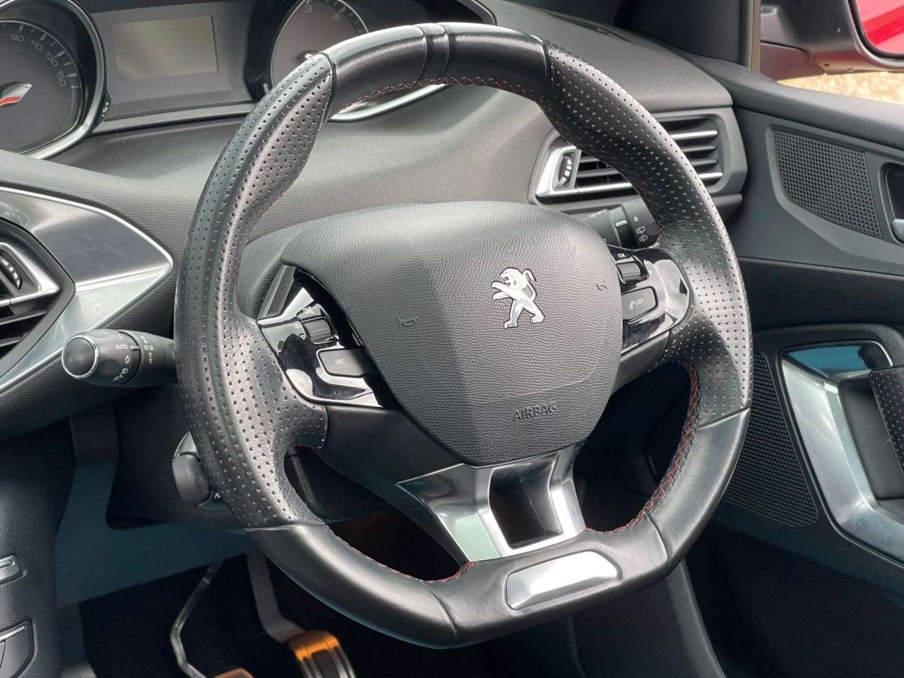 2018 PEUGEOT 308 2018 PEUGEOT 308