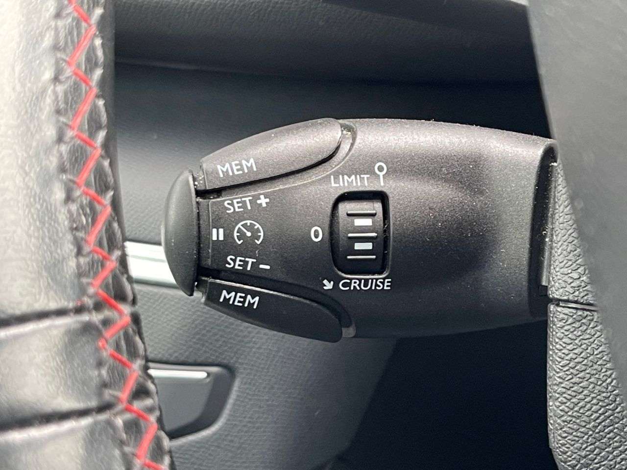 2018 PEUGEOT 308 2018 PEUGEOT 308