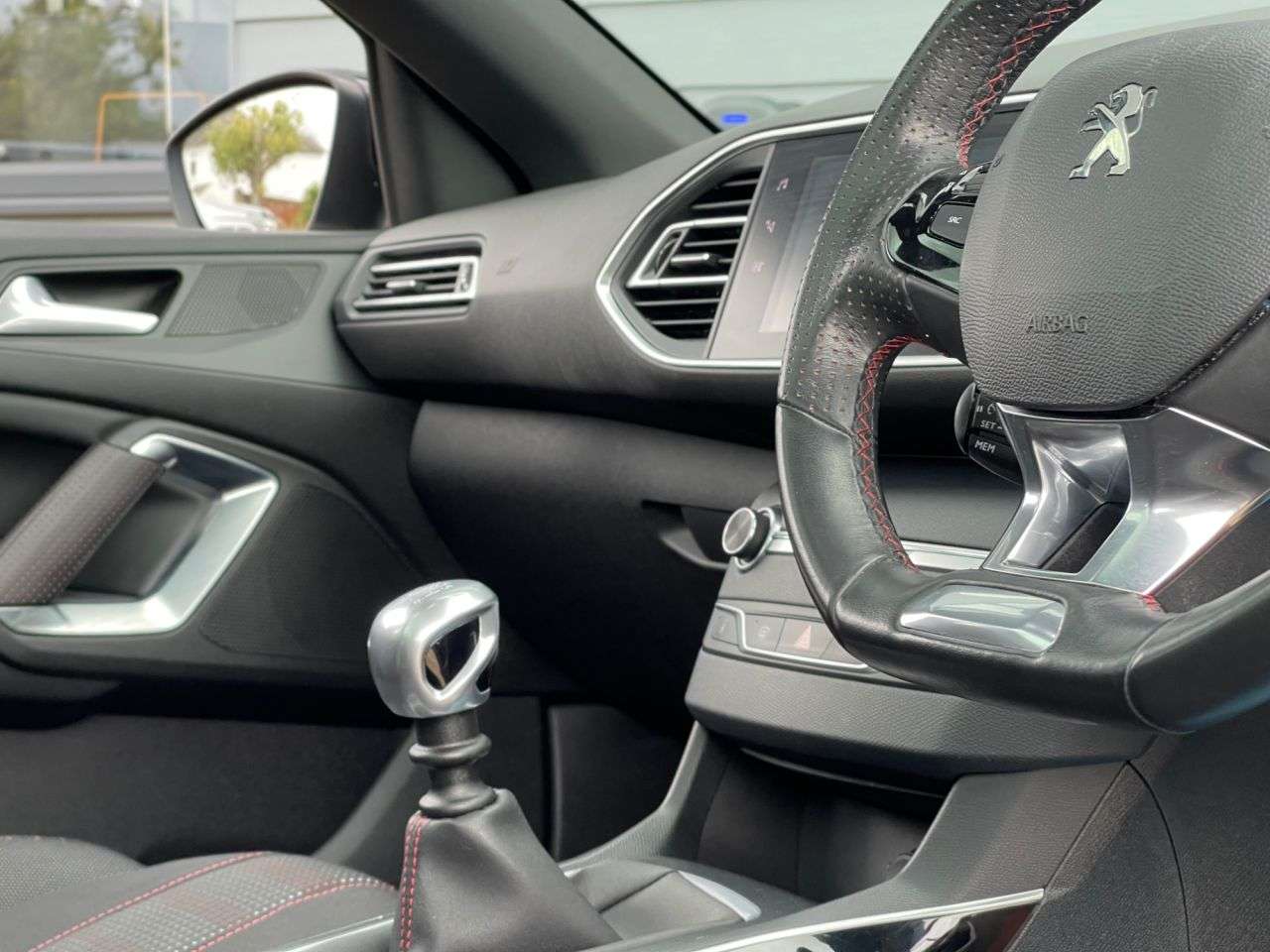 2018 PEUGEOT 308 2018 PEUGEOT 308