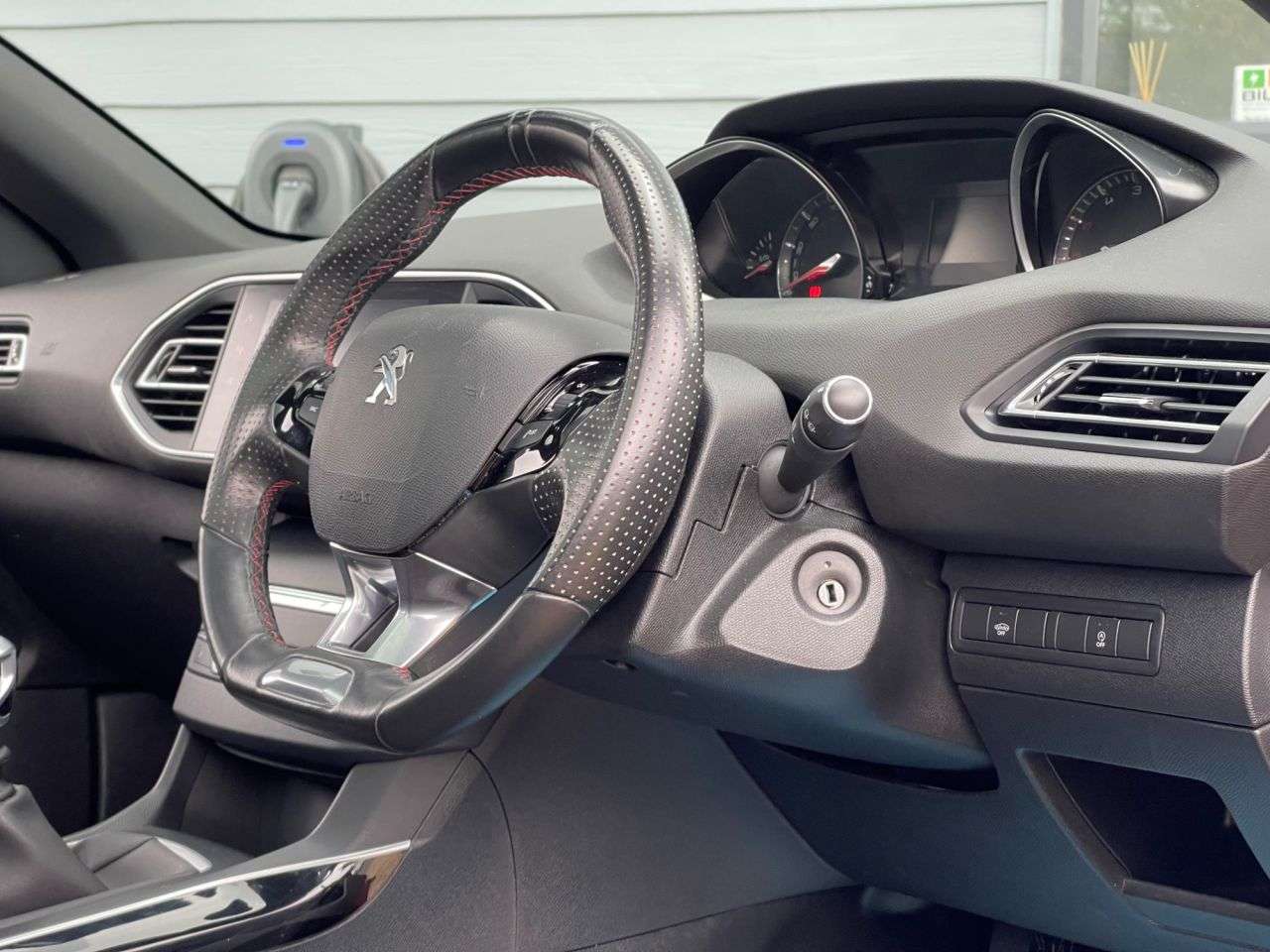 2018 PEUGEOT 308 2018 PEUGEOT 308