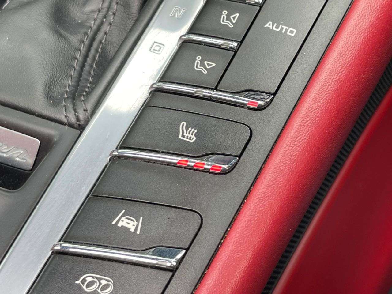 2019 PORSCHE MACAN 2019 PORSCHE MACAN
