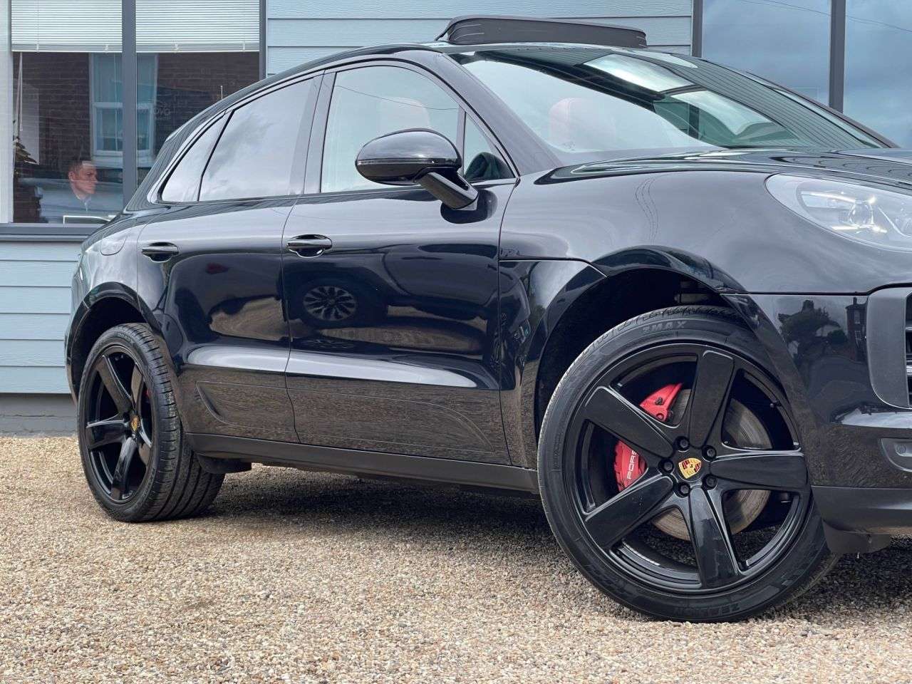 2019 PORSCHE MACAN 2019 PORSCHE MACAN