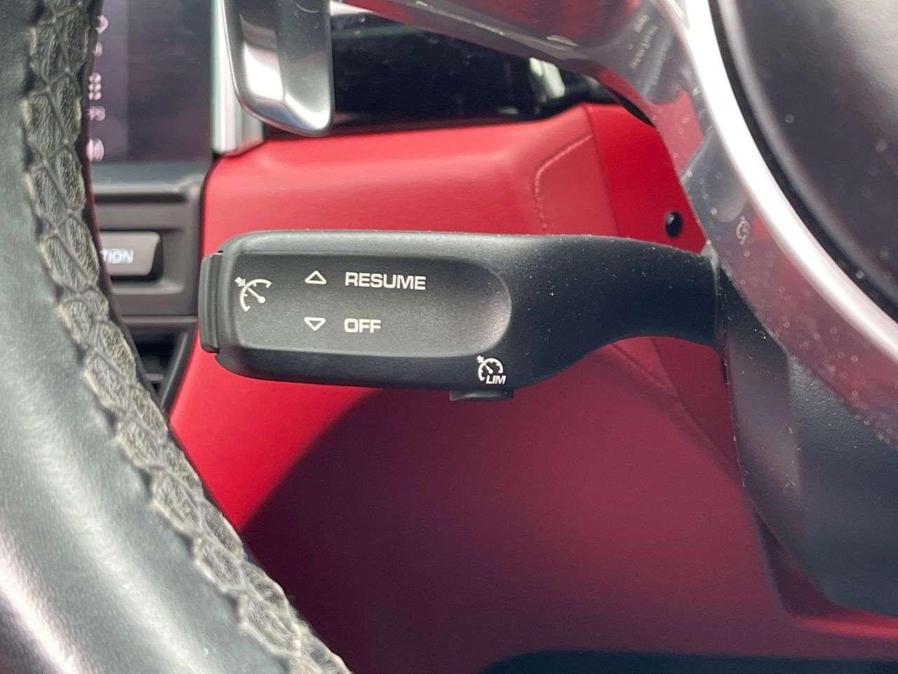 2019 PORSCHE MACAN 2019 PORSCHE MACAN