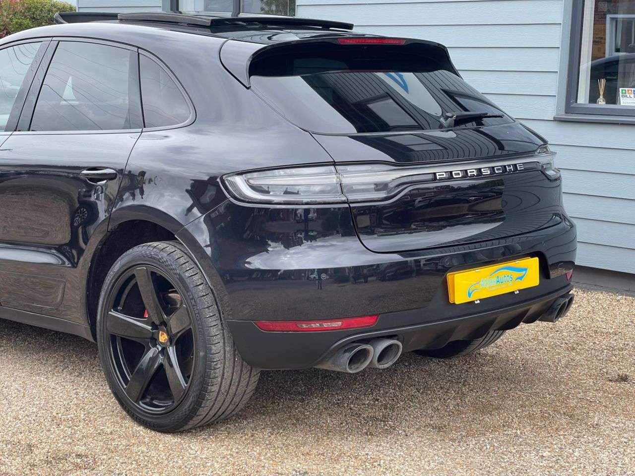 2019 PORSCHE MACAN 2019 PORSCHE MACAN