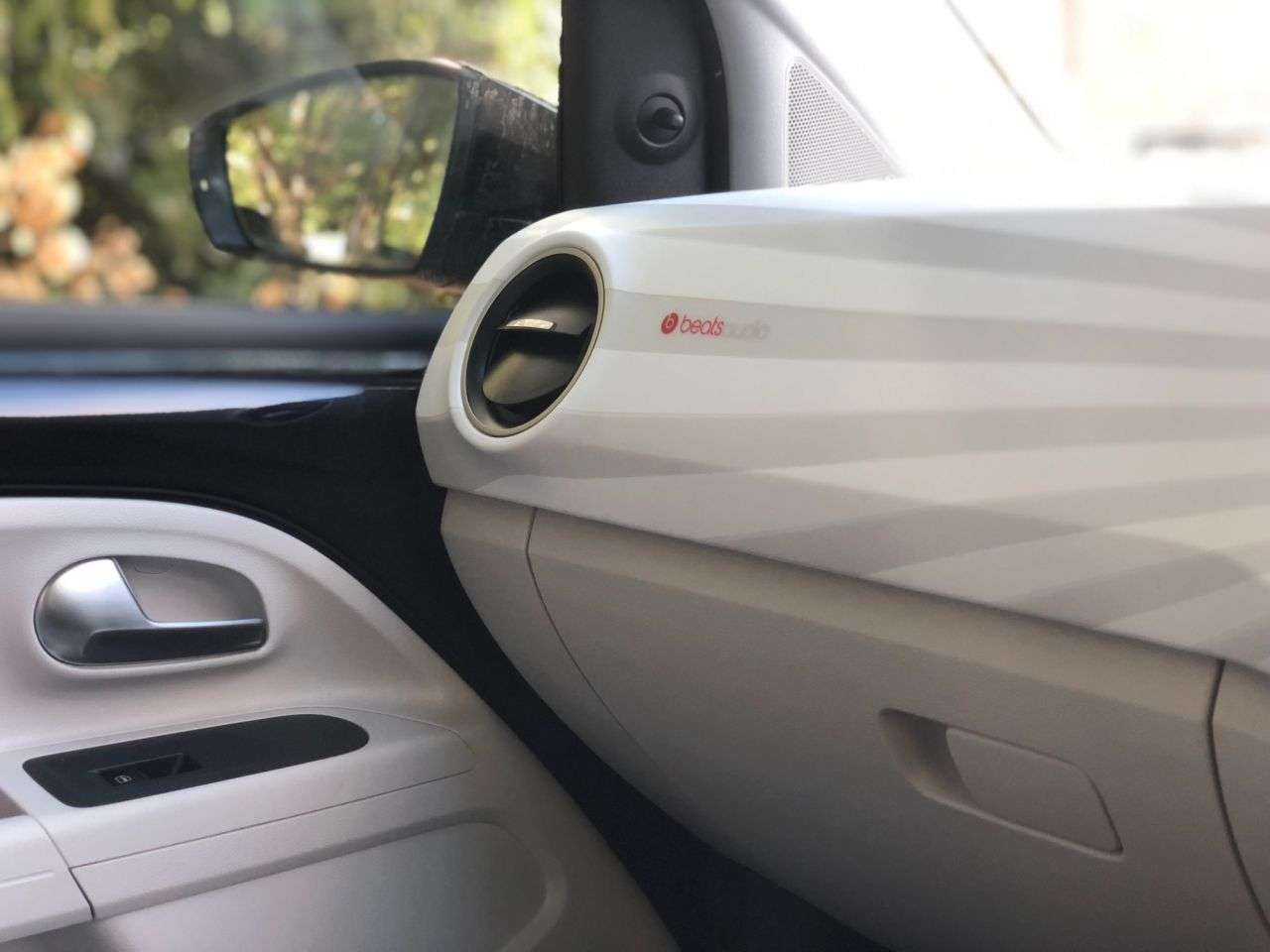 2018 VOLKSWAGEN UP! 2018 VOLKSWAGEN UP!