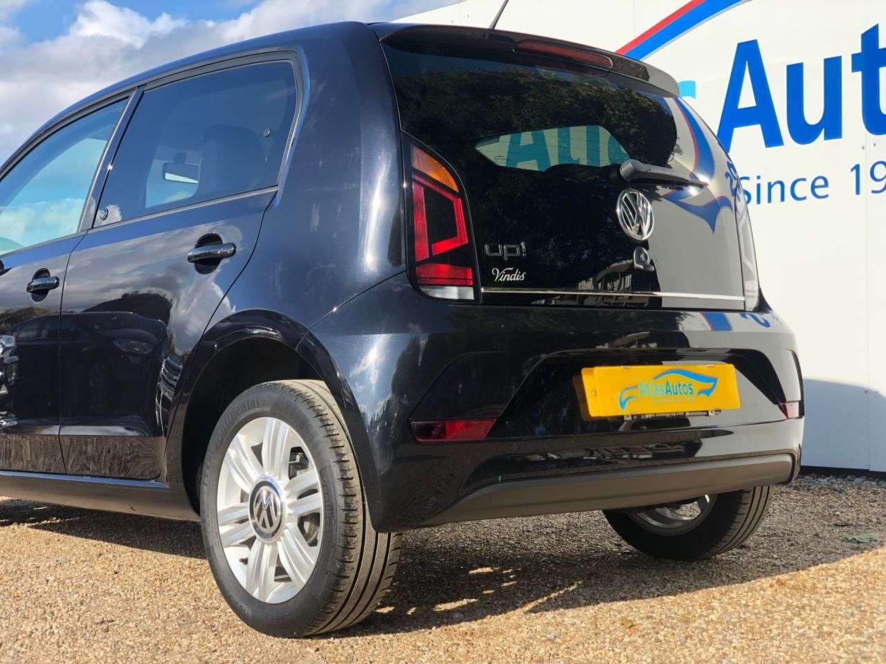 2018 VOLKSWAGEN UP! 2018 VOLKSWAGEN UP!