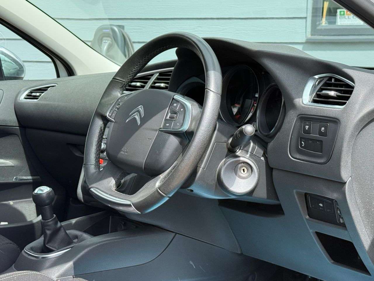 A 2013 CITROEN C4 1.6 VTi Selection Hatchback 5dr Petrol Manual Euro 5 (120 ps) PANO GLASS RO A 2013 CITROEN C4 1.6 VTi Selection Hatchback 5dr Petrol Manual Euro 5 (120 ps) PANO GLASS RO