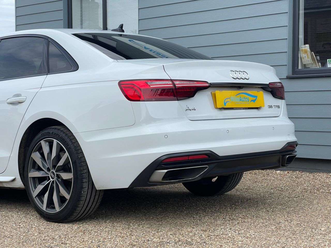2022 AUDI A4 2022 AUDI A4