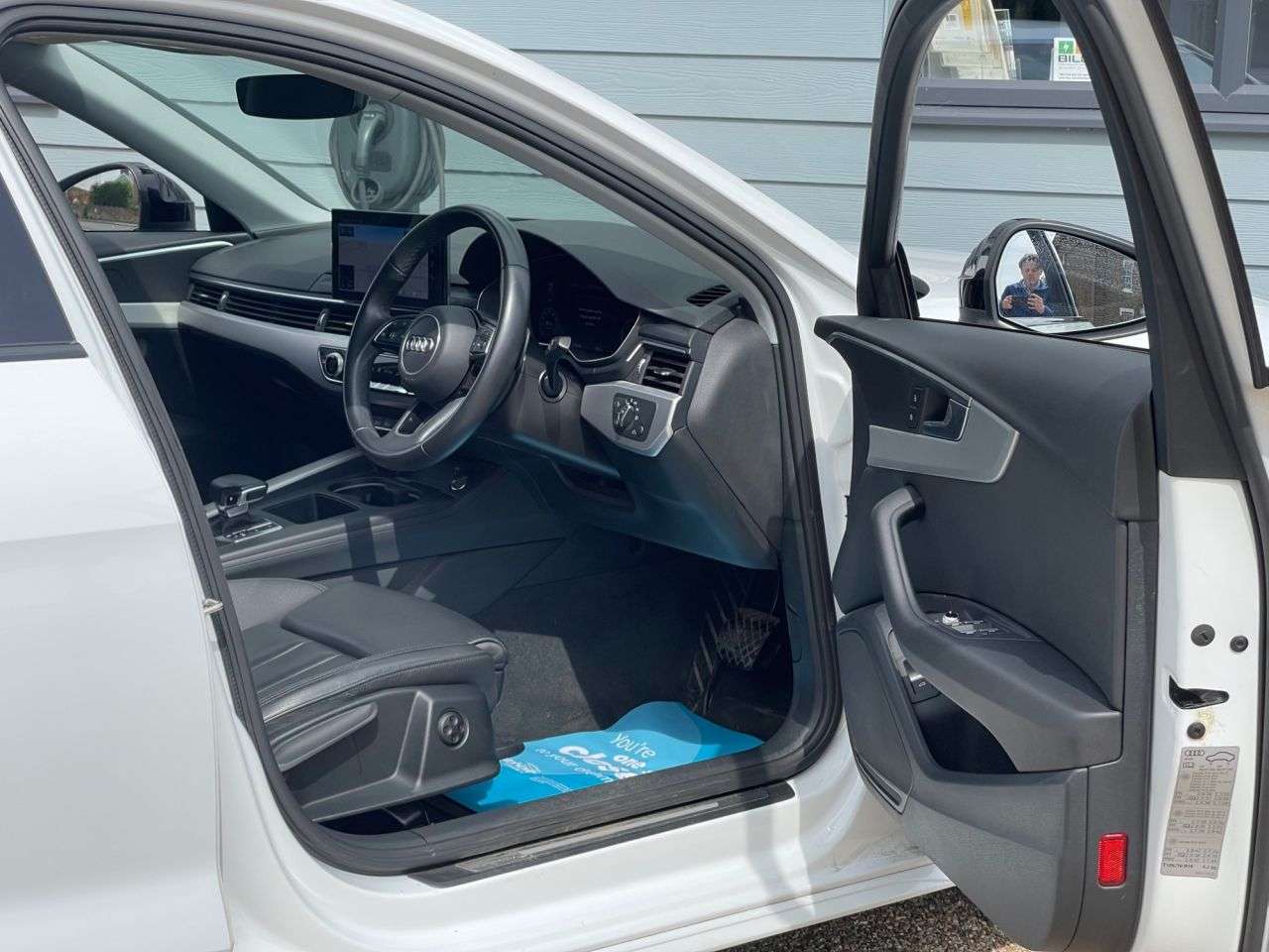 2022 AUDI A4 2022 AUDI A4