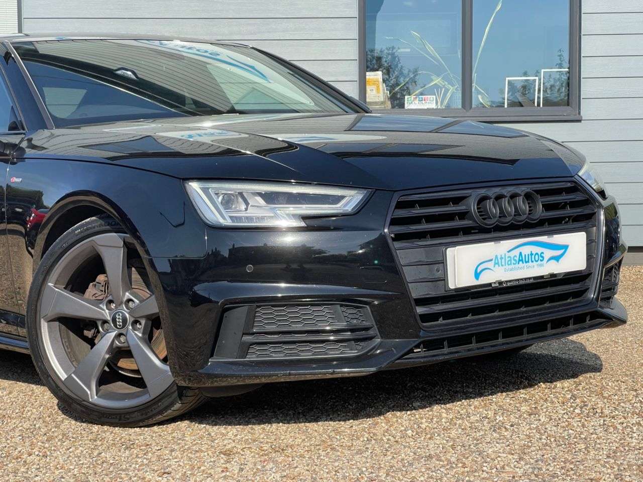 2017 AUDI A4 2017 AUDI A4