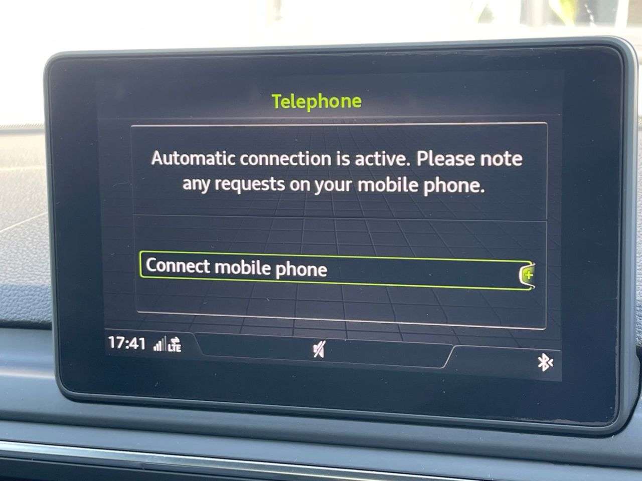2017 AUDI A4 2017 AUDI A4