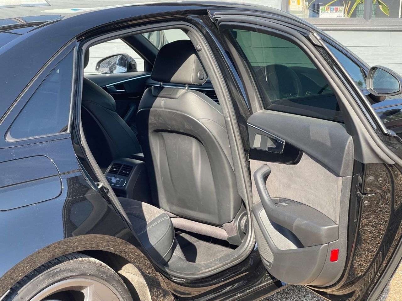 2017 AUDI A4 2017 AUDI A4