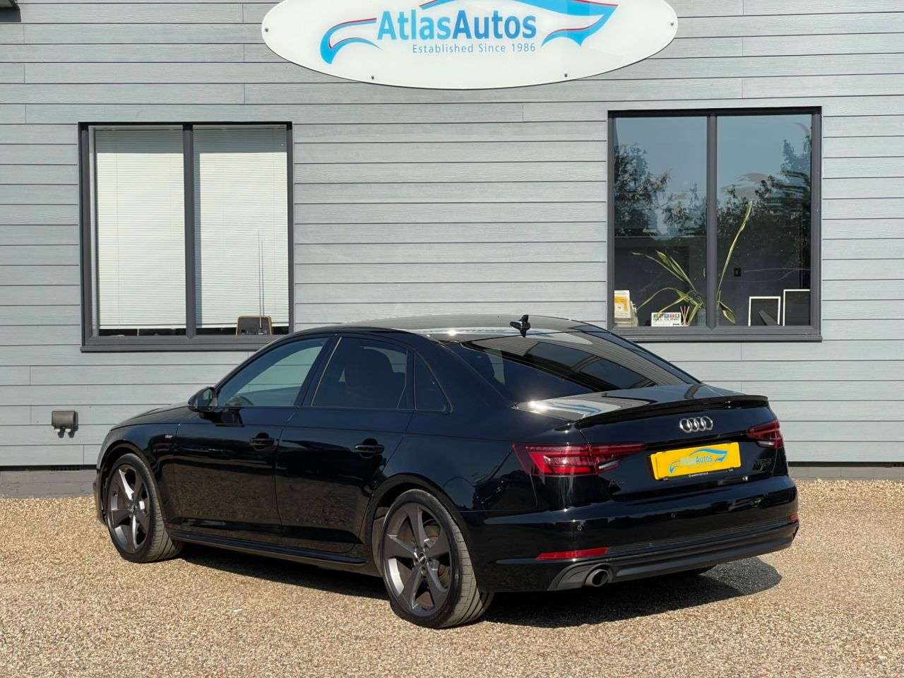 2017 AUDI A4 2017 AUDI A4