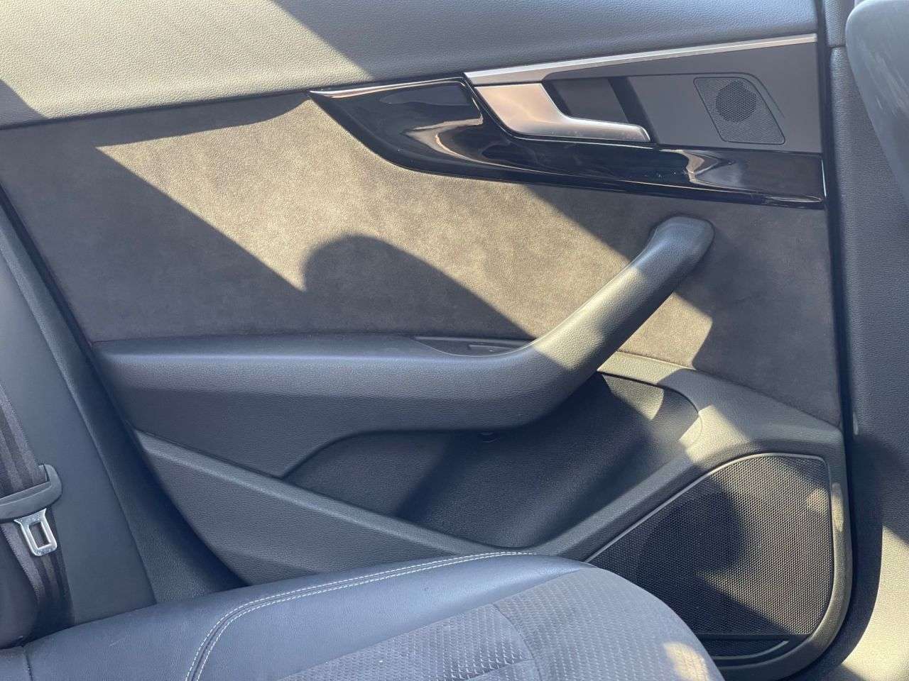 2017 AUDI A4 2017 AUDI A4
