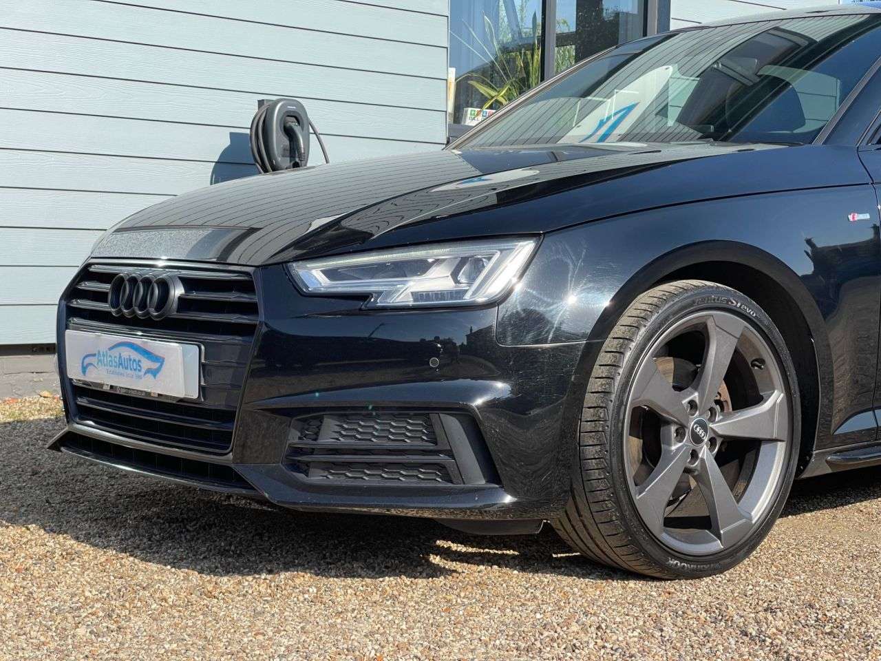2017 AUDI A4 2017 AUDI A4