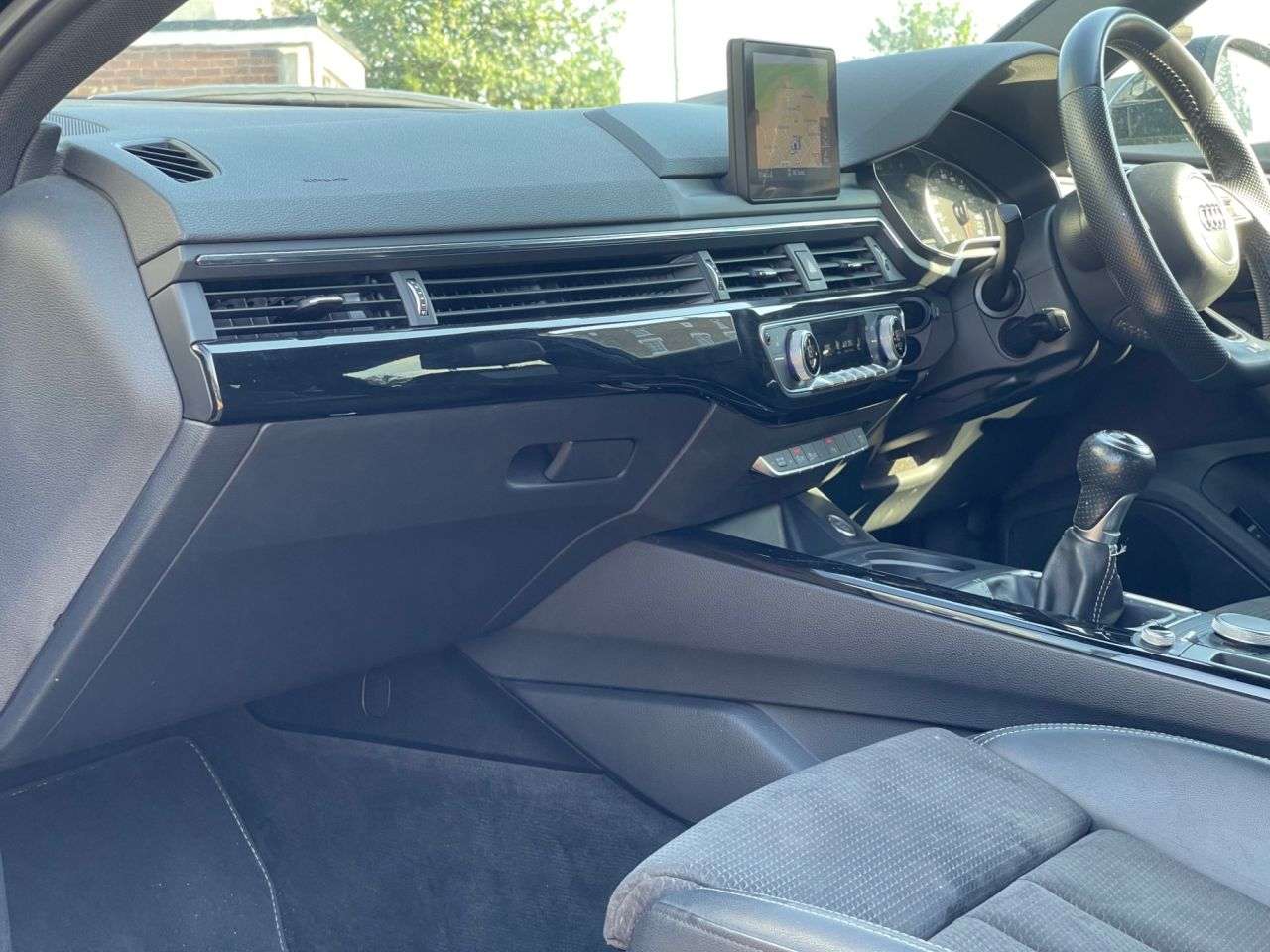 2017 AUDI A4 2017 AUDI A4