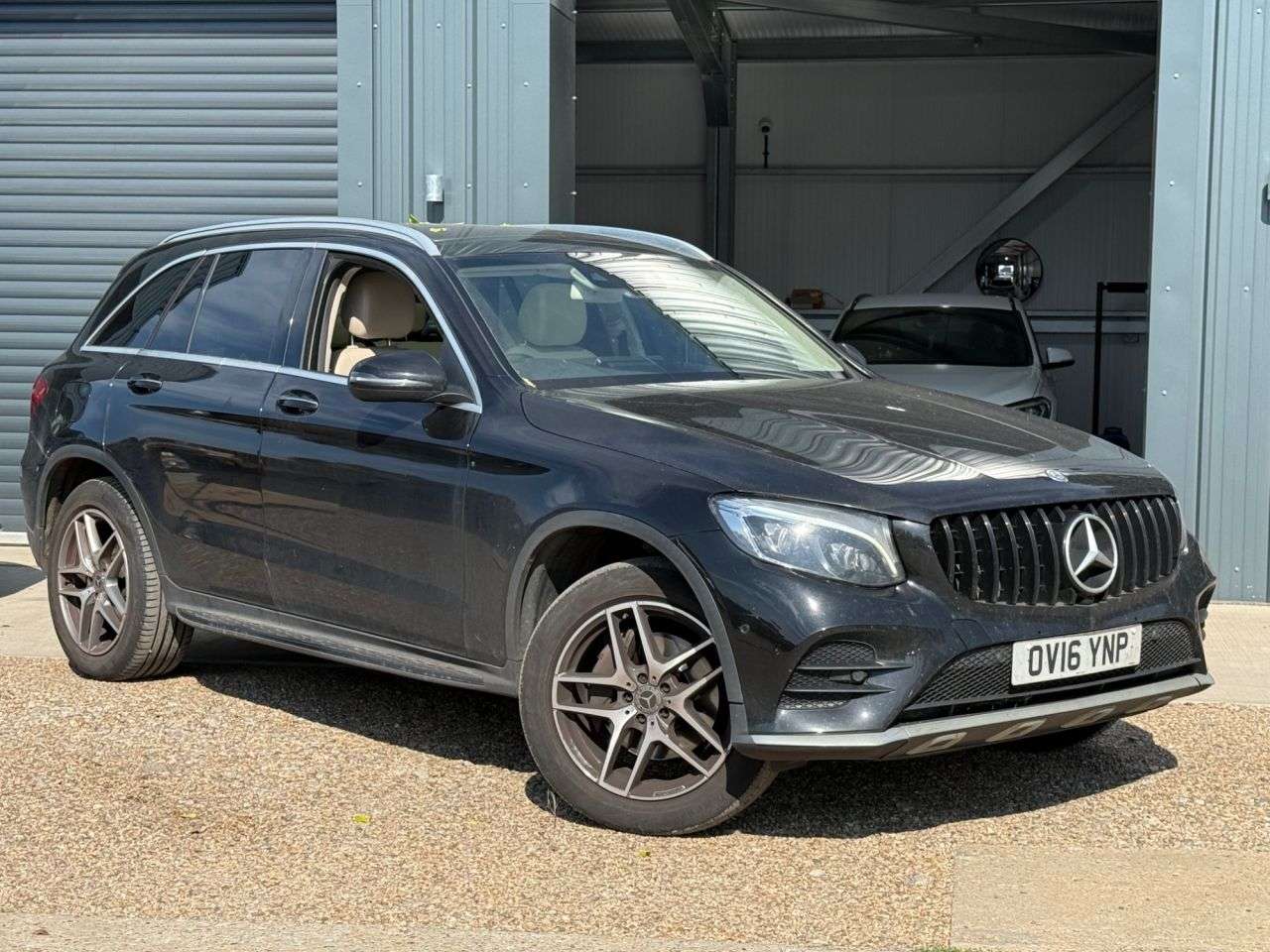A 2016 MERCEDES-BENZ GLC 2.1 GLC250d Sport (Premium) SUV 5dr Diesel G-Tronic 4MATIC Euro 6 (s/s) (20 A 2016 MERCEDES-BENZ GLC 2.1 GLC250d Sport (Premium) SUV 5dr Diesel G-Tronic 4MATIC Euro 6 (s/s) (20