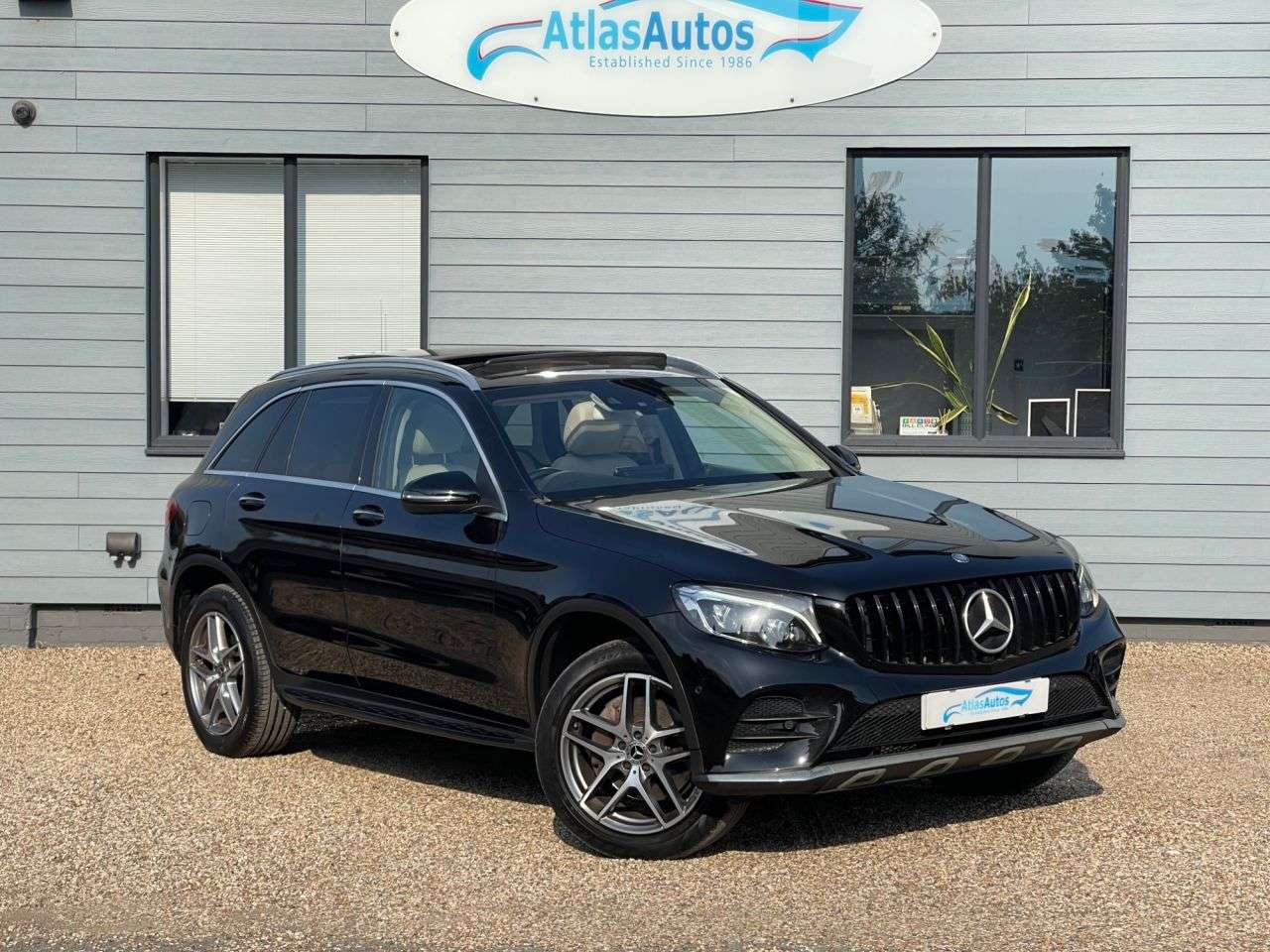 A 2016 MERCEDES-BENZ GLC 2.1 GLC250d Sport (Premium) SUV 5dr Diesel G-Tronic 4MATIC Euro 6 (s/s) (20 A 2016 MERCEDES-BENZ GLC 2.1 GLC250d Sport (Premium) SUV 5dr Diesel G-Tronic 4MATIC Euro 6 (s/s) (20