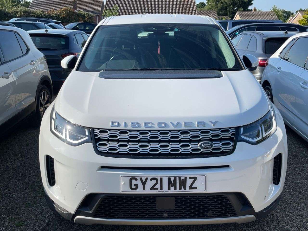 A 2021 LAND ROVER DISCOVERY SPORT 2.0 D200 MHEV S SUV 5dr Diesel Auto 4WD Euro 6 (s/s) (204 ps) A 2021 LAND ROVER DISCOVERY SPORT 2.0 D200 MHEV S SUV 5dr Diesel Auto 4WD Euro 6 (s/s) (204 ps)