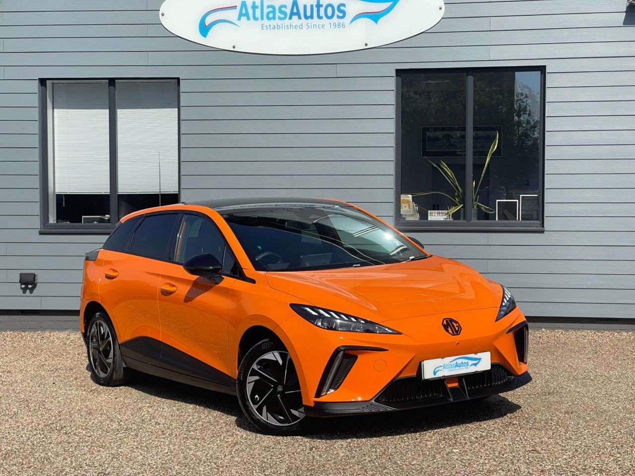 A 2022 MG MG4 64kWh Trophy Long Range Hatchback 5dr Electric Auto (203 ps) A 2022 MG MG4 64kWh Trophy Long Range Hatchback 5dr Electric Auto (203 ps)