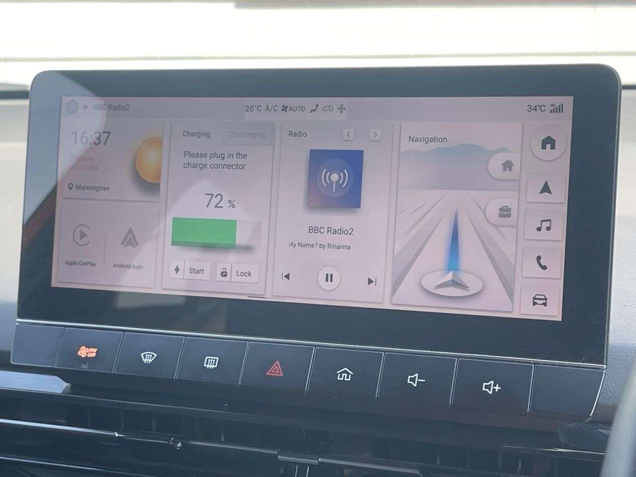 A 2022 MG MG4 64kWh Trophy Long Range Hatchback 5dr Electric Auto (203 ps) A 2022 MG MG4 64kWh Trophy Long Range Hatchback 5dr Electric Auto (203 ps)