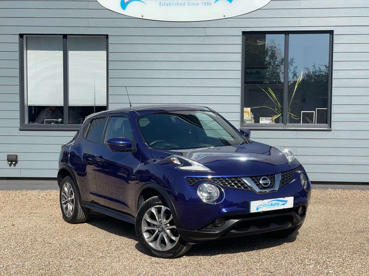 A 2018 NISSAN JUKE 1.2 DIG-T Tekna SUV 5dr Petrol Manual Euro 6 (s/s) (115 ps) HEATED LEATHER A 2018 NISSAN JUKE 1.2 DIG-T Tekna SUV 5dr Petrol Manual Euro 6 (s/s) (115 ps) HEATED LEATHER