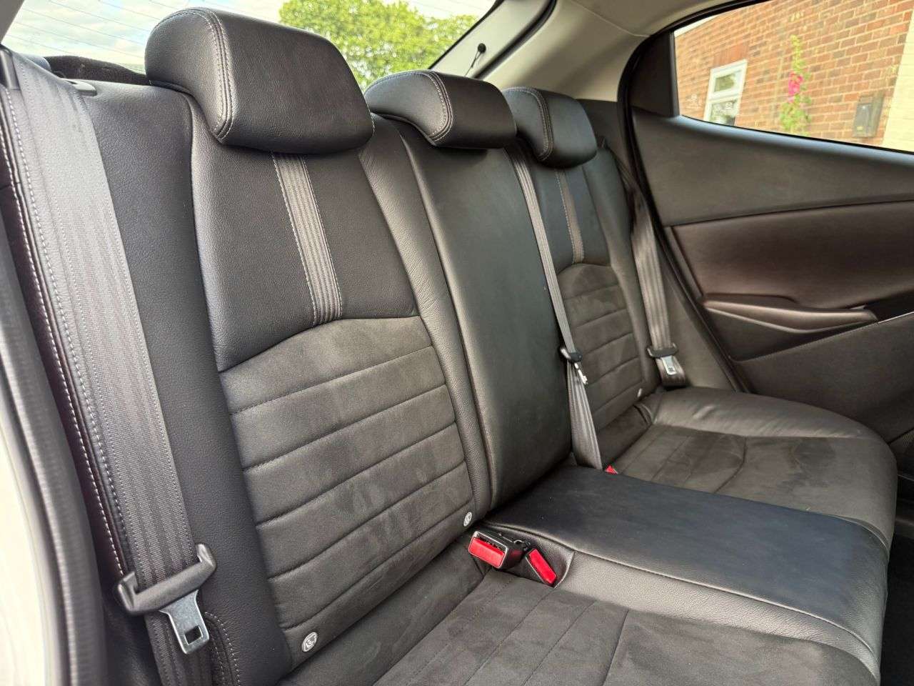 2019 MAZDA MAZDA2 2019 MAZDA MAZDA2