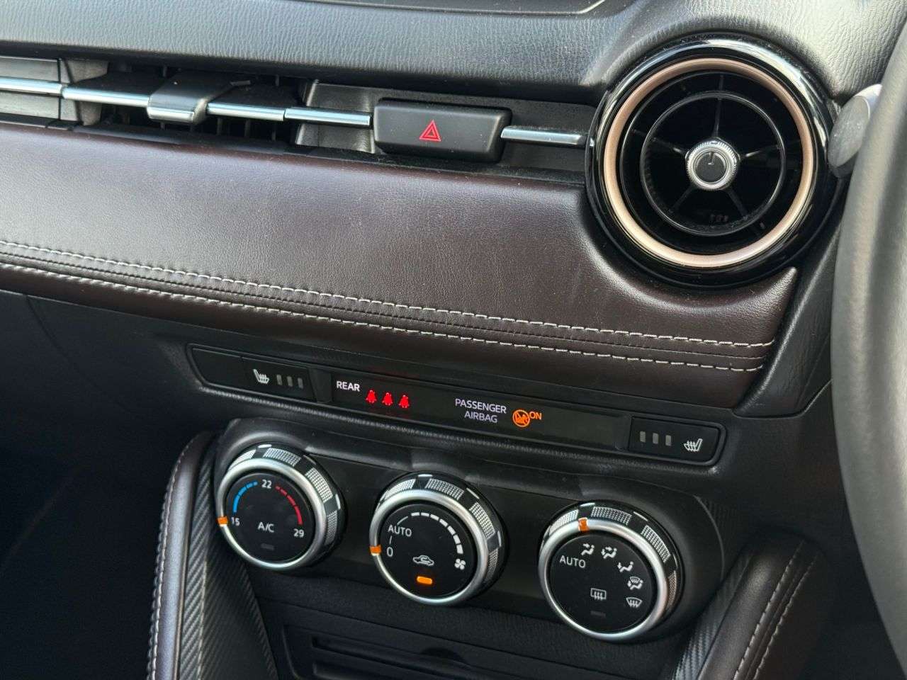 2019 MAZDA MAZDA2 2019 MAZDA MAZDA2