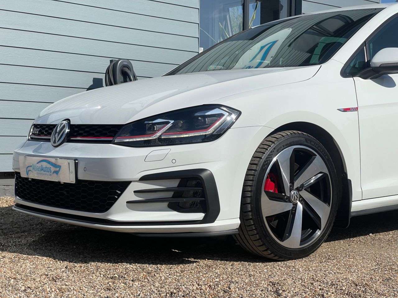 2019 VOLKSWAGEN GOLF 2019 VOLKSWAGEN GOLF
