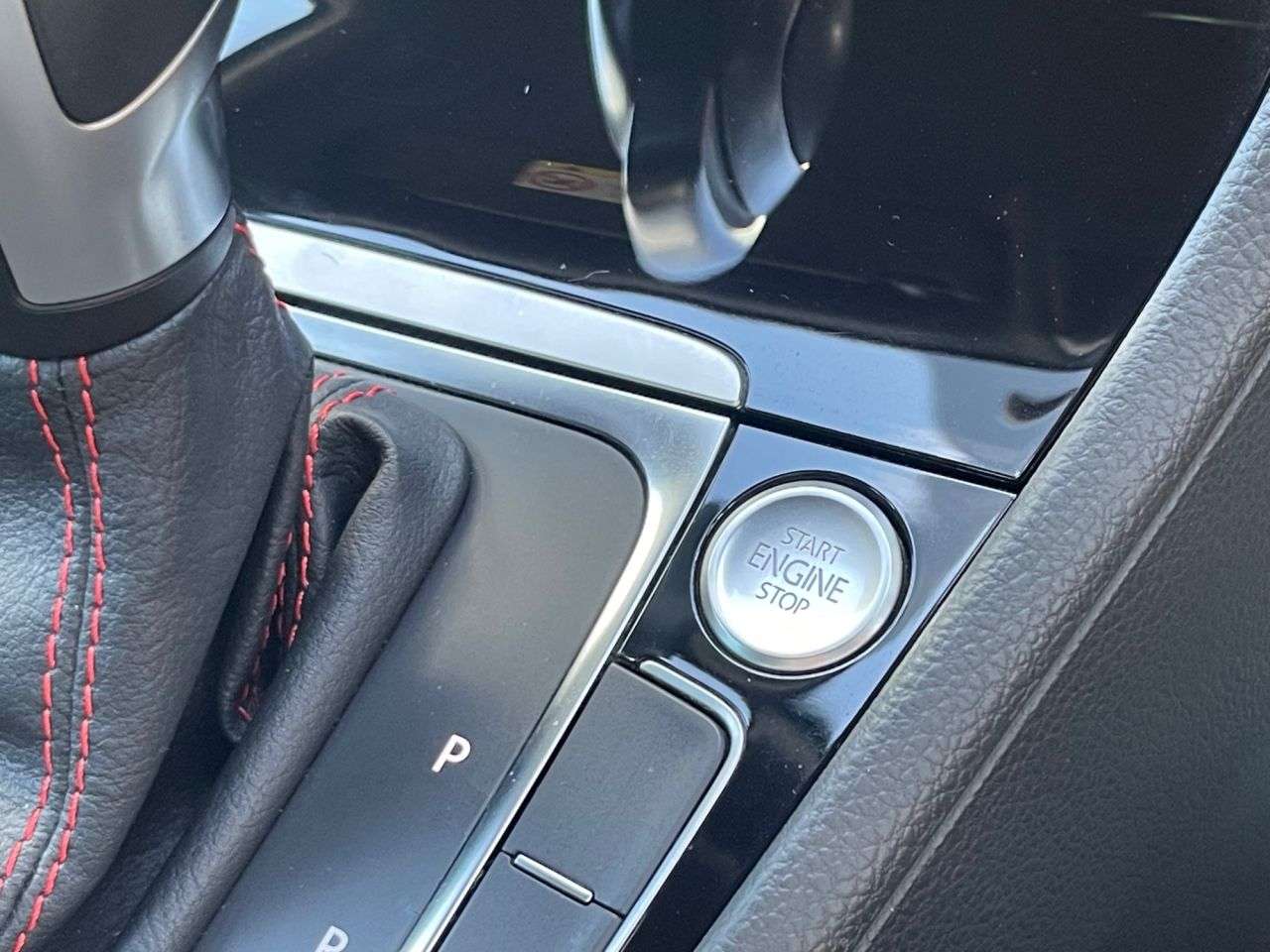 2019 VOLKSWAGEN GOLF 2019 VOLKSWAGEN GOLF