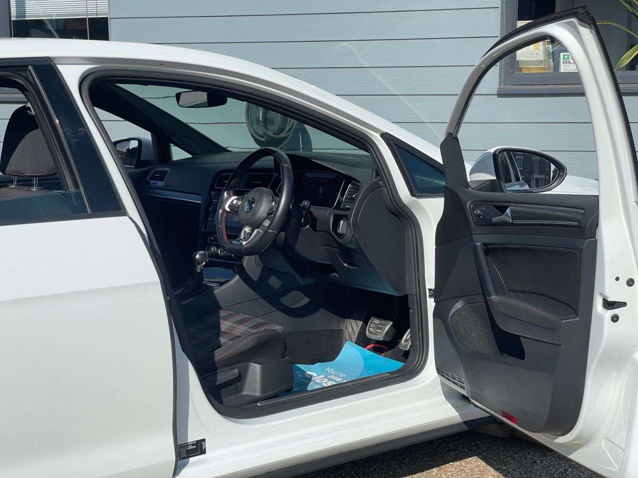 2019 VOLKSWAGEN GOLF 2019 VOLKSWAGEN GOLF