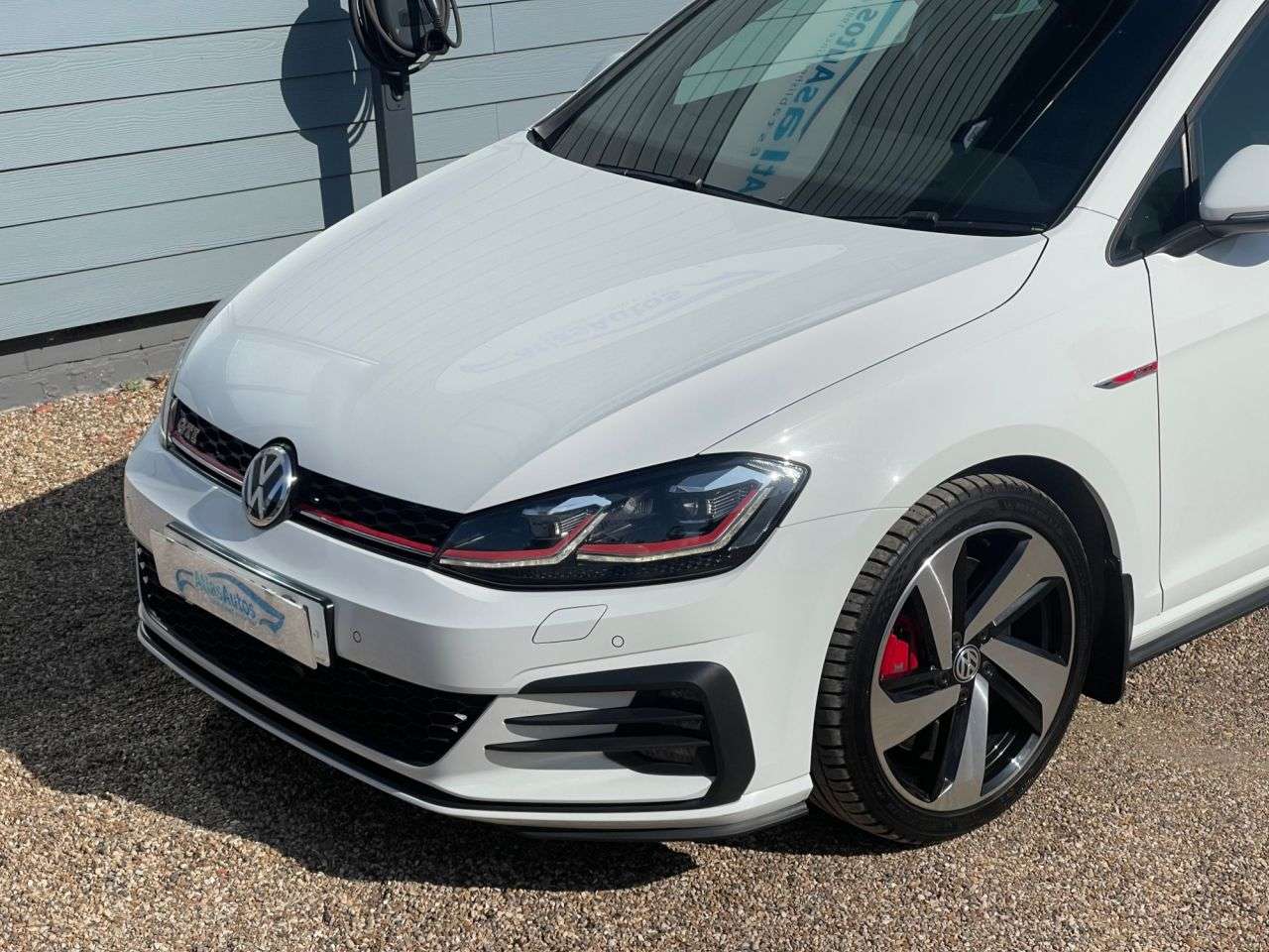 2019 VOLKSWAGEN GOLF 2019 VOLKSWAGEN GOLF